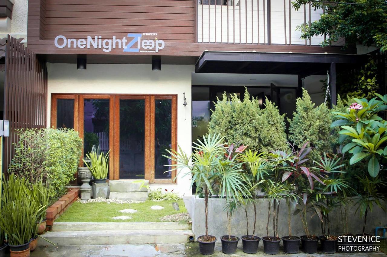 Auberge de jeunesse One Night Zleep At Nimman à Chiang Mai Extérieur photo
