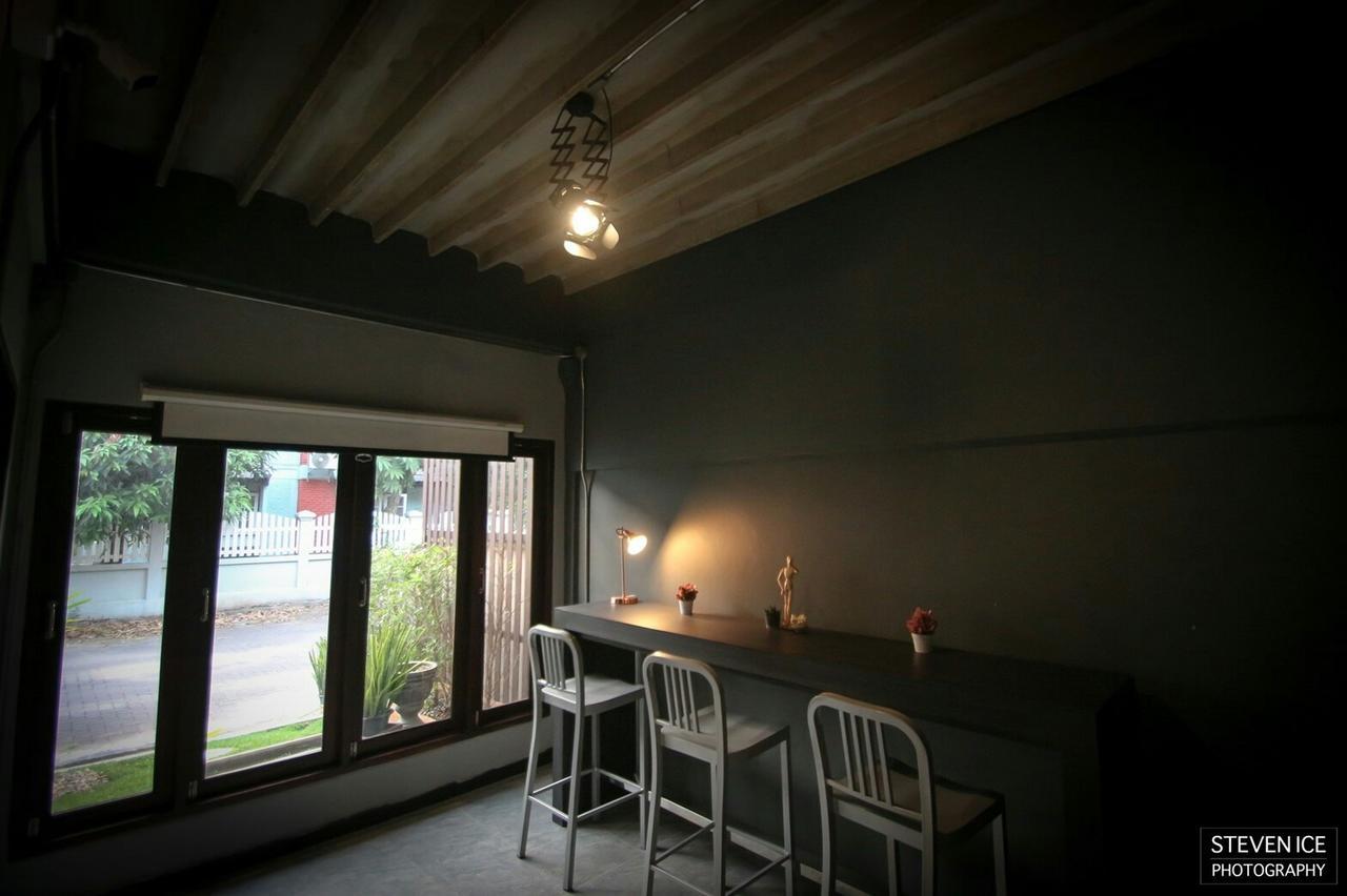 Auberge de jeunesse One Night Zleep At Nimman à Chiang Mai Extérieur photo